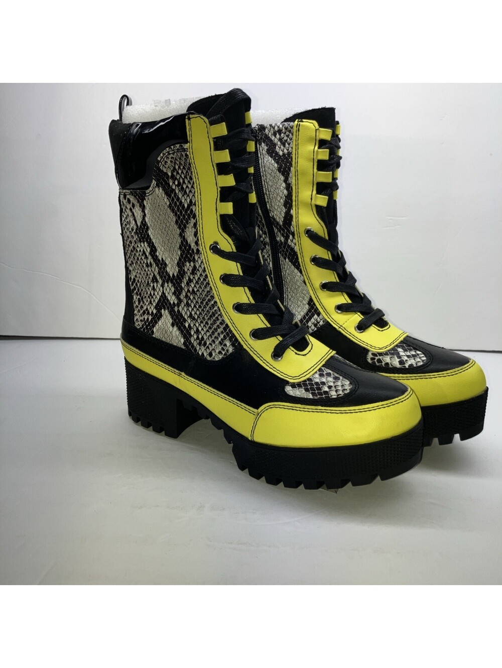 Bamboo Powerful Black White Yellow Faux Snakeskin Combat Lug Boots Women’s 9 NEW